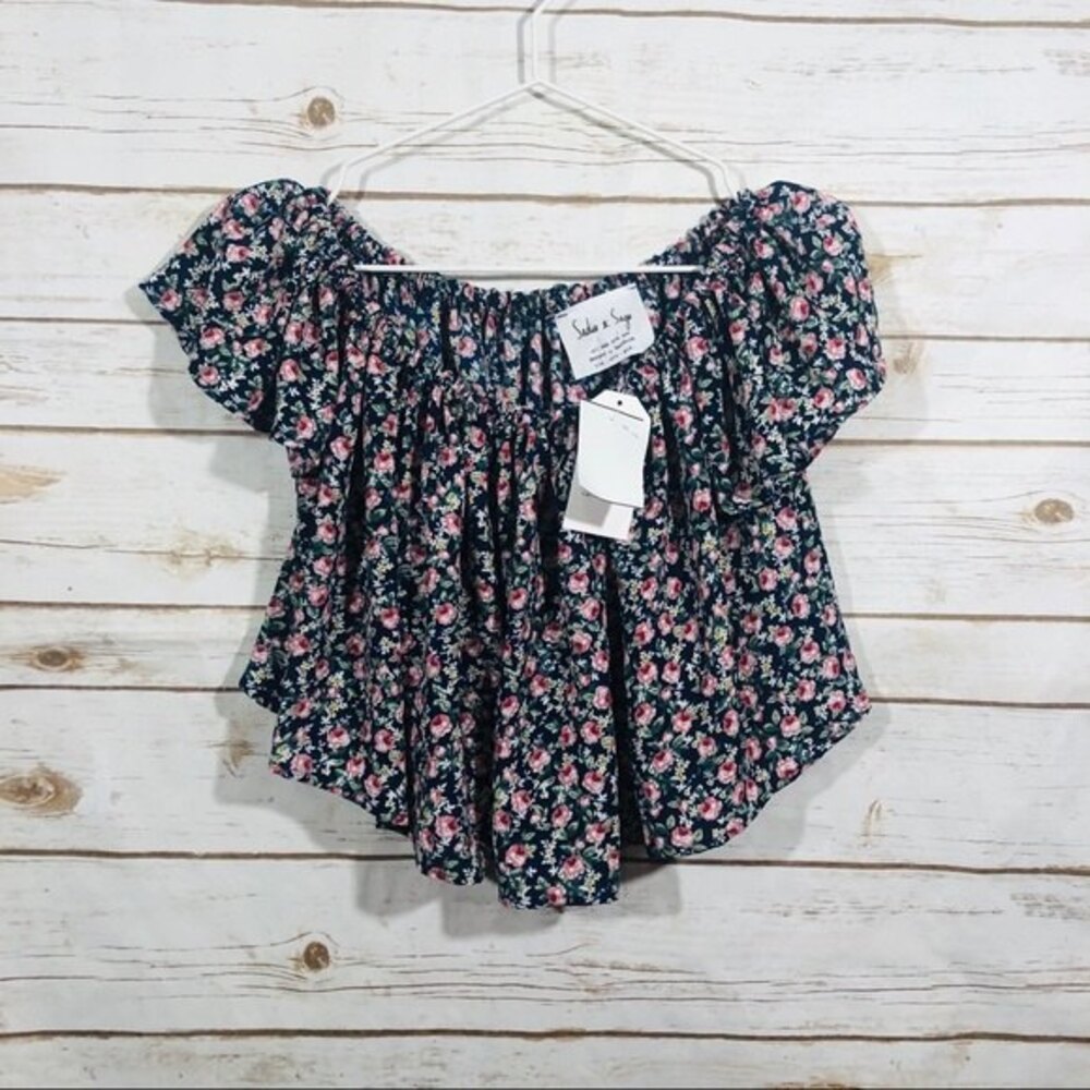 Sadie‎ & Sage Navy Georgette Floral Print Crop Top Size S.
